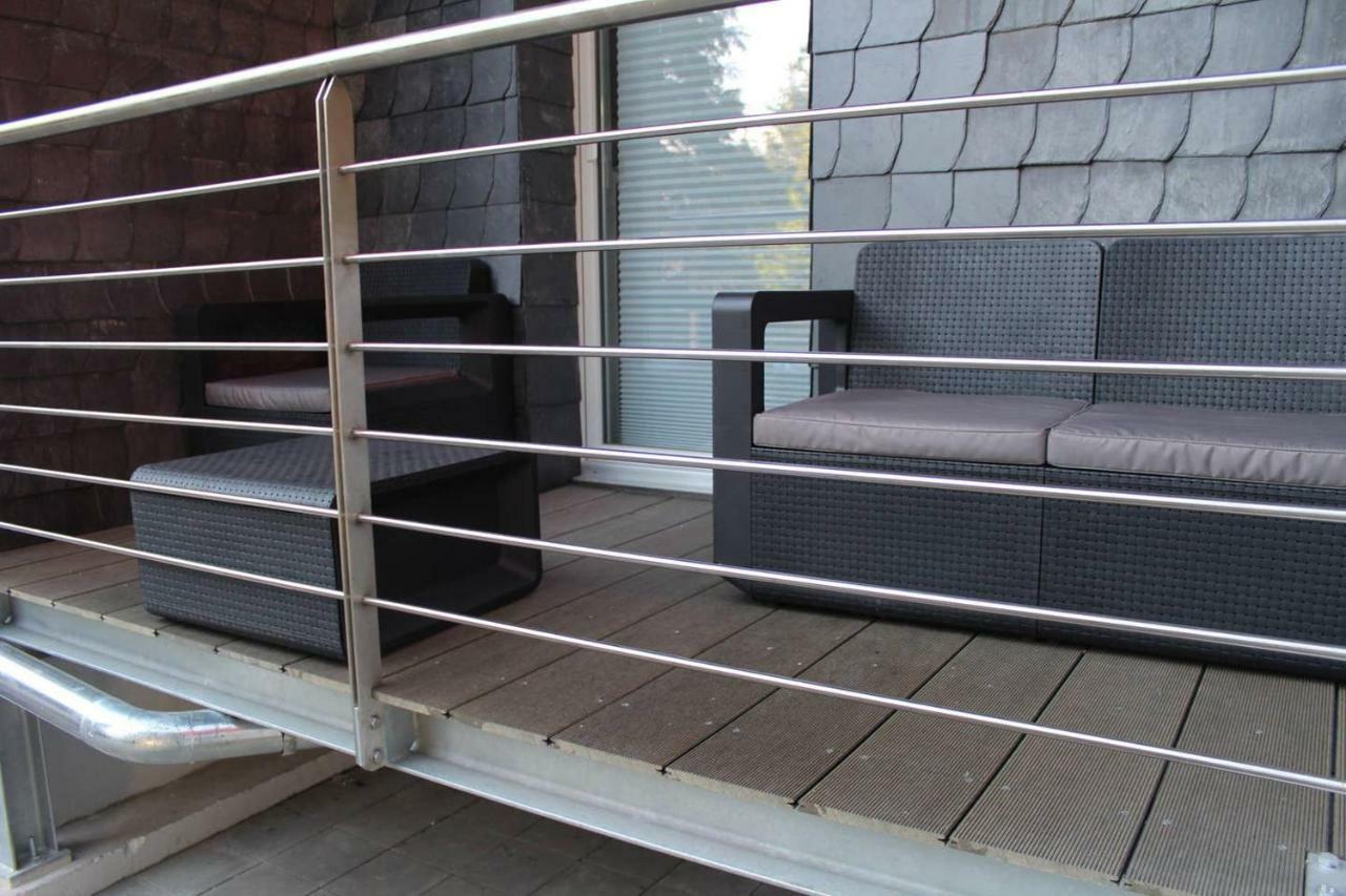 Nizza Chillinghouse #1, 3 Min Vom Ice, Netflix, Balkon * Siegburg